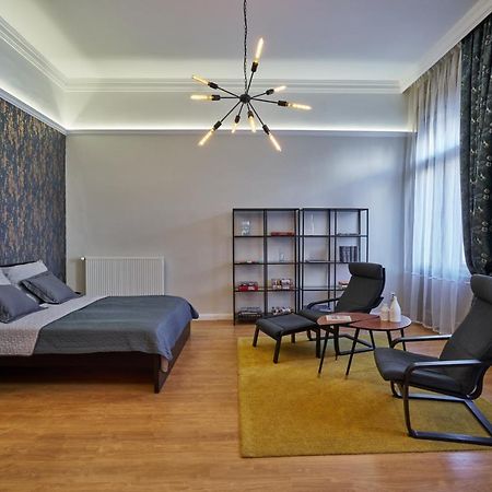 Nanirol Apartment At Gellert Bath Budapeste Exterior foto
