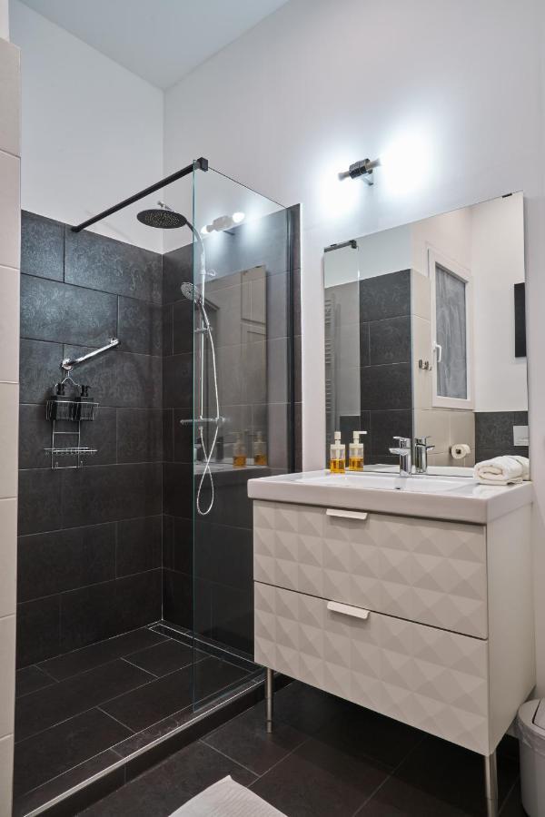 Nanirol Apartment At Gellert Bath Budapeste Exterior foto