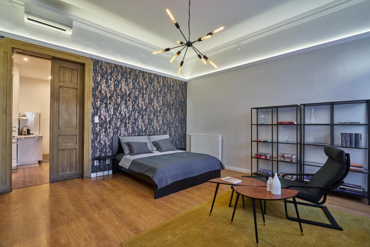 Nanirol Apartment At Gellert Bath Budapeste Exterior foto