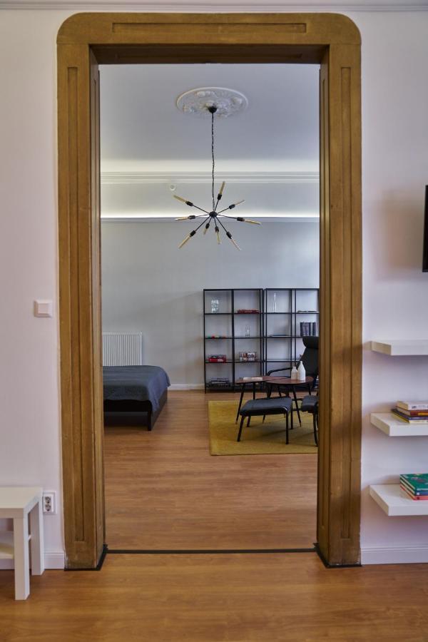 Nanirol Apartment At Gellert Bath Budapeste Exterior foto