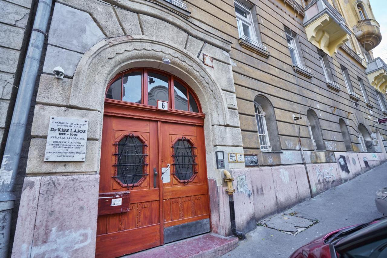 Nanirol Apartment At Gellert Bath Budapeste Exterior foto