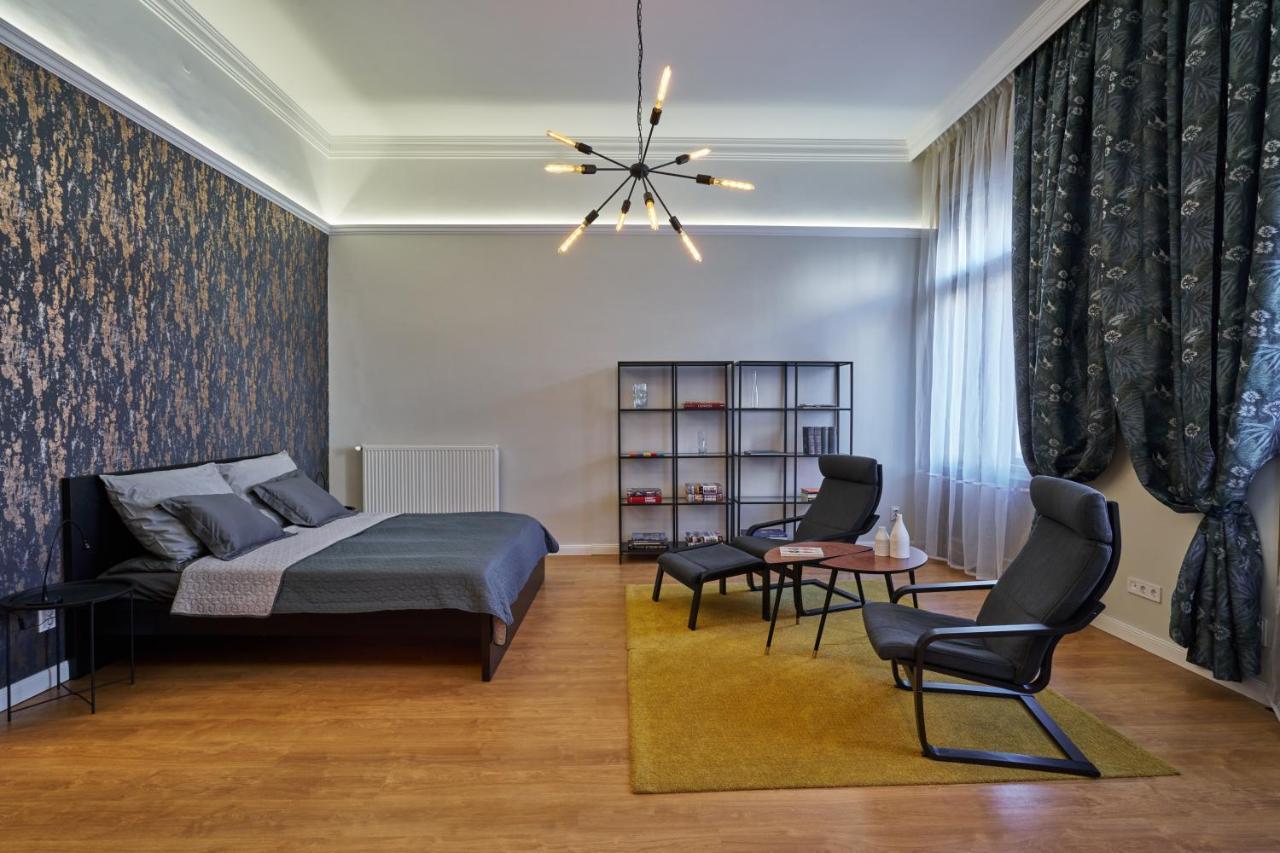 Nanirol Apartment At Gellert Bath Budapeste Exterior foto