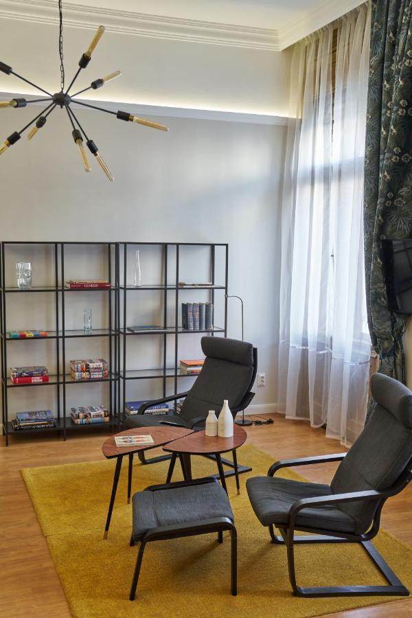 Nanirol Apartment At Gellert Bath Budapeste Exterior foto