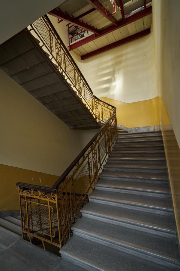 Nanirol Apartment At Gellert Bath Budapeste Exterior foto