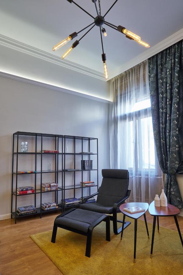 Nanirol Apartment At Gellert Bath Budapeste Exterior foto